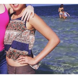 Preloved crop top with patterns